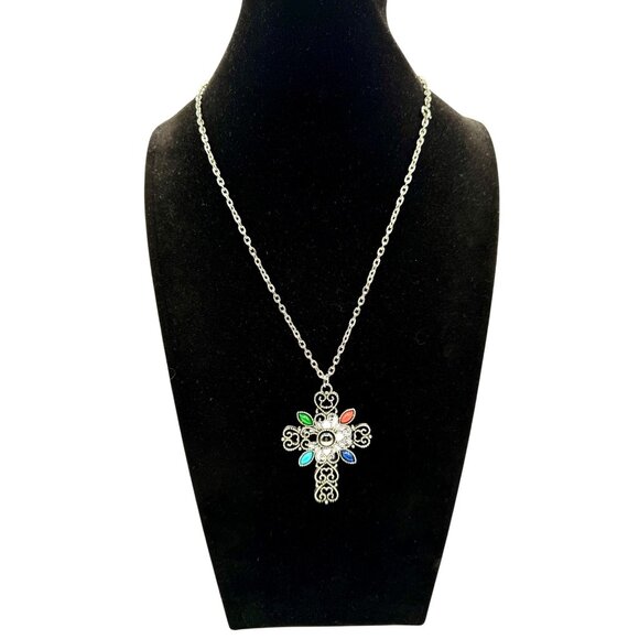 Vintage Avon Silver Tone Cross Pendant Necklace - Picture 1 of 4